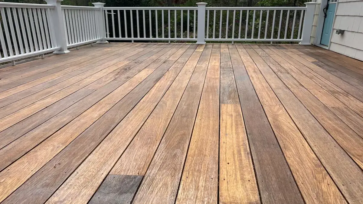 Happy Oak Painting team at work