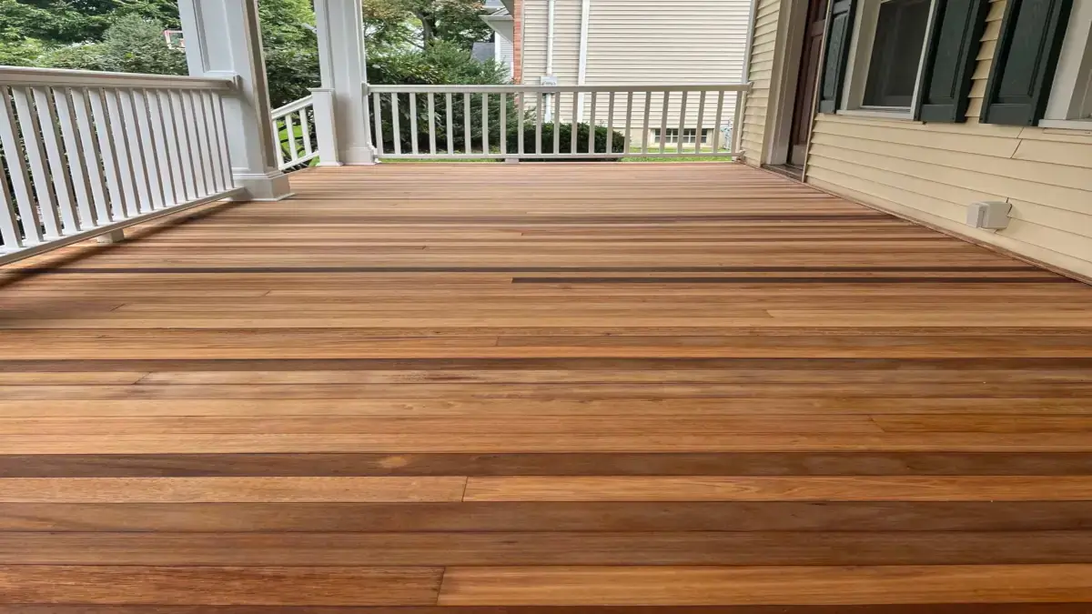 Happy Oak Painting team at work